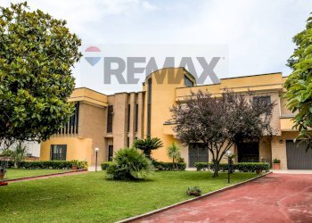 Edificio all\'aperto - Villa STRADA STATALE 6 CASILINA, San Pietro Infine - photo 5