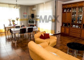 Sala da pranzo - Villa STRADA STATALE 6 CASILINA, San Pietro Infine - photo 36