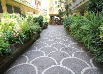 Cortile interno - Apartment via Fonteiana, 67, Roma - photo 25