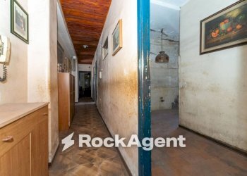 Corridoio - Four-room apartment via Genova, 47, Catania - photo 17