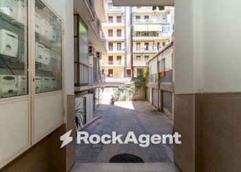 Interno palazzo - Quadrilocale via Genova, 47, Catania - foto 36