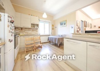 Cucina - Three-room apartment via Cesare Cabella, 22d, Genova (neighborhood Castelletto) - photo 11