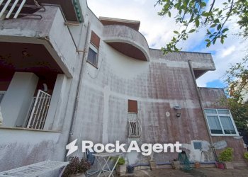 Facciata - Villa via dei Licheni, 14, Anzio - foto 5