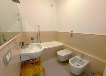 Four-room apartment corso Sempione, Milano - photo 17
