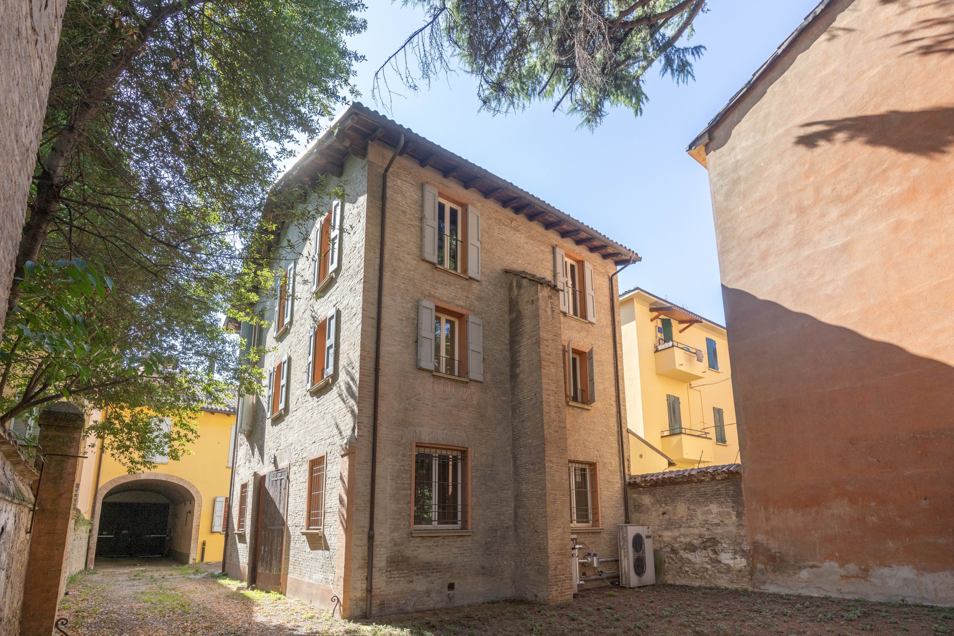 Apartment in Villa Bologna (neighborhood Centro Storico) - photo 1