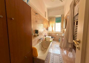 Quadrilocale Via camozzini, Genova (zona Voltri) - foto 25