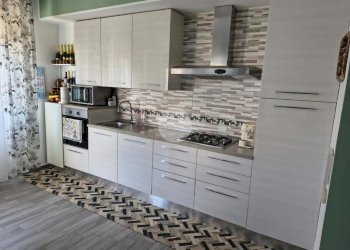 Three-room apartment Via Roma, Pessano con Bornago - photo 7