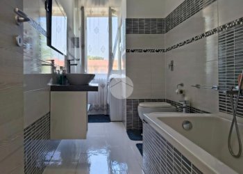 Three-room apartment Via Roma, Pessano con Bornago - photo 12