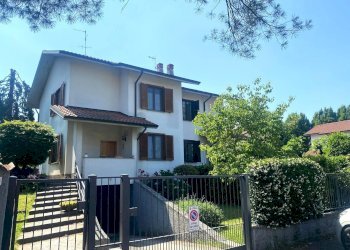 Foto 2 - Casa semi indipendente Via Vezzani
 
15, Bernareggio - foto 2