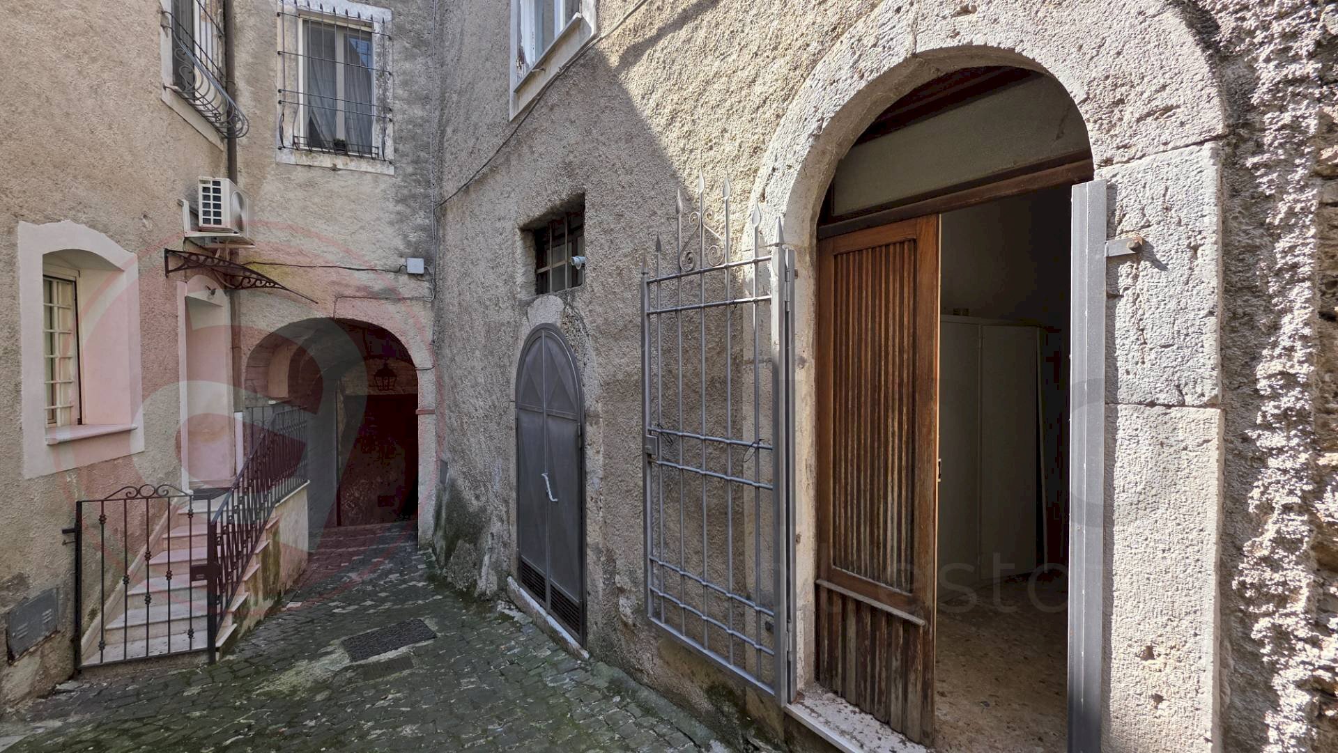Foto 1 - Stabile - Palazzo Via Lanna
 
snc, Arce - foto 1