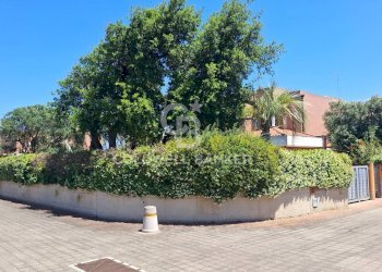 Foto 3 - Villa a Schiera Contrada Sbitri
 
snc, Brindisi - foto 3