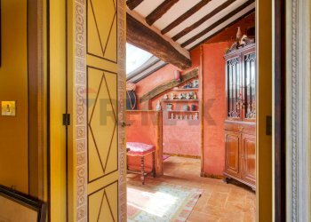 Hall / corridoio - Apartment Corso Cavour
 
17, Novara - photo 42