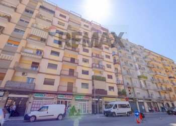 Edificio all\'aperto - Quadrilocale Via Brigata Regina
 
93, Bari - foto 19