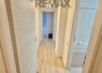 Hall / corridoio - Three-room apartment Creva
 
93, Luino - photo 8