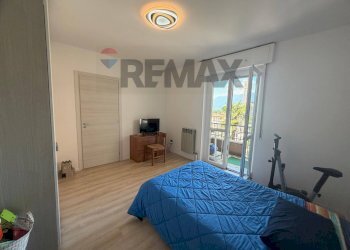 Camera / camera da letto - Three-room apartment Creva
 
93, Luino - photo 16