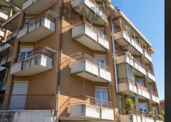 Edificio all\'aperto - Three-room apartment Creva
 
93, Luino - photo 21