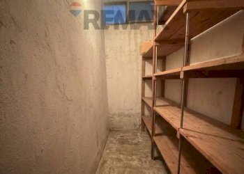 Dispensa di stoccaggio - Three-room apartment Creva
 
93, Luino - photo 25