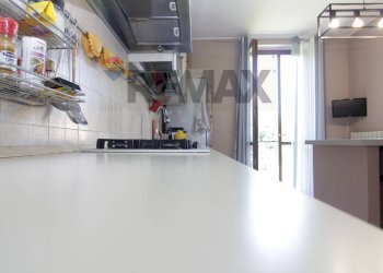 Cucina - Appartamento via pravallo
 
7A, Lozza - foto 8