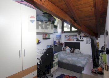 Camera / camera da letto - Appartamento via pravallo
 
7A, Lozza - foto 11