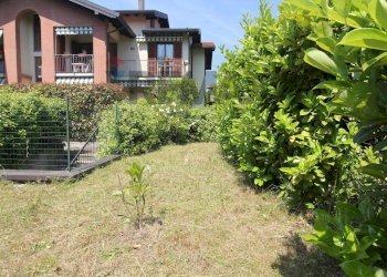 Giardino - Appartamento via pravallo
 
7A, Lozza - foto 23