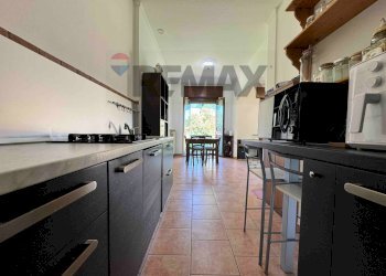 Cucina - Two-room apartment VIA ANTONIO MEUCCI
 
34, Daverio - photo 3