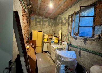 Dispensa di stoccaggio - Two-room apartment VIA ANTONIO MEUCCI
 
34, Daverio - photo 30