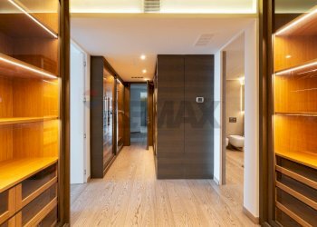 Hall / corridoio - Apartment Viale Giorgio Ribotta
 
21, Roma - photo 19