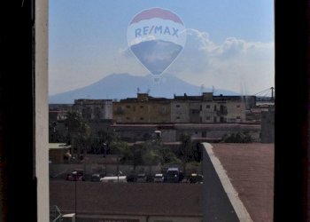 Edificio all\'aperto - Trilocale Via Abate Desiderio
 
45, Napoli - foto 17