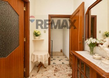 Hall / corridoio - Independent house Via dei Profughi
 
69, Lentini - photo 9