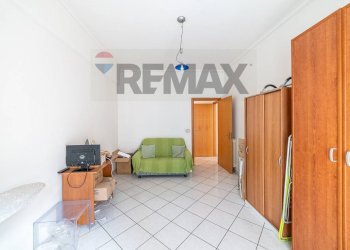 Soggiorno - Four-room apartment Via Luciano Scarabelli (ex Via Quieta)
 
6c, Catania - photo 4