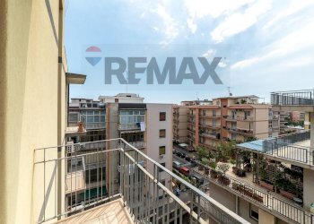 Balcone - Four-room apartment Via Luciano Scarabelli (ex Via Quieta)
 
6c, Catania - photo 6