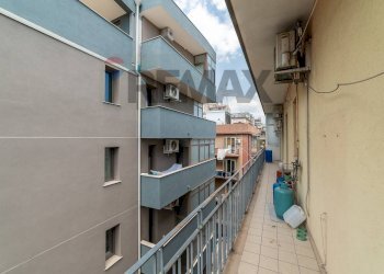 Balcone - Four-room apartment Via Luciano Scarabelli (ex Via Quieta)
 
6c, Catania - photo 11