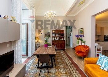 Sala da pranzo - Quadrilocale Via Napoleone Colajanni
 
69, Catania - foto 4