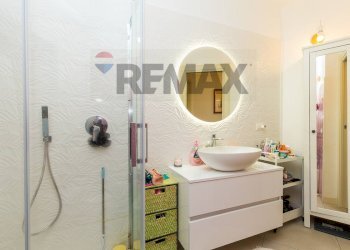 Bagno - Quadrilocale Via Napoleone Colajanni
 
69, Catania - foto 16