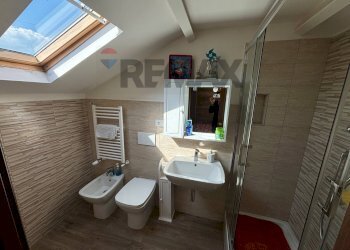 Bagno - Villa a Schiera Via Vittorio Emanuele
 
2, Zafferana Etnea - foto 7
