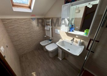 Bagno - Villa a Schiera Via Vittorio Emanuele
 
2, Zafferana Etnea - foto 8