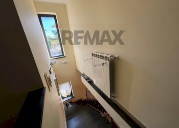 Scale - Villa a Schiera Via Vittorio Emanuele
 
2, Zafferana Etnea - foto 27
