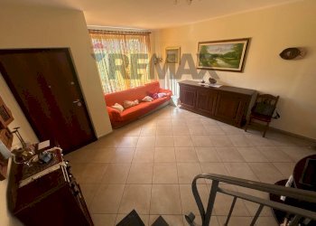 Soggiorno - Villa a Schiera Via Vittorio Emanuele
 
2, Zafferana Etnea - foto 38