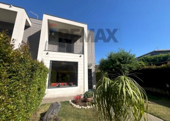 Casa all\'aperto - Villa a Schiera Via Vittorio Emanuele
 
2, Zafferana Etnea - foto 44