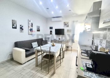 Sala da pranzo - Bilocale Via Vincenzo Mirabella
 
26, Siracusa - foto 3