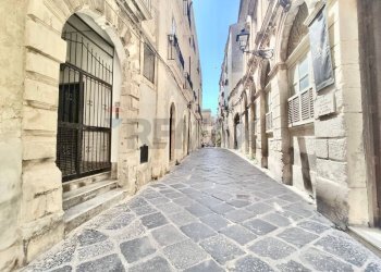 Edificio all\'aperto - Bilocale Via Vincenzo Mirabella
 
26, Siracusa - foto 14