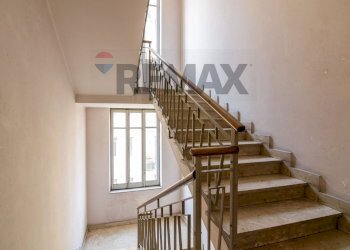 Scale - Four-room apartment Via Ipogeo
 
6, Catania - photo 20