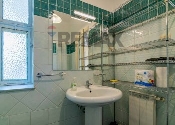 Bagno - Four-room apartment Via Ipogeo
 
6, Catania - photo 30