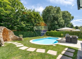 Piscina - Casa semi indipendente Via Orsa Minore
 
2, Cassina de' Pecchi - foto 4