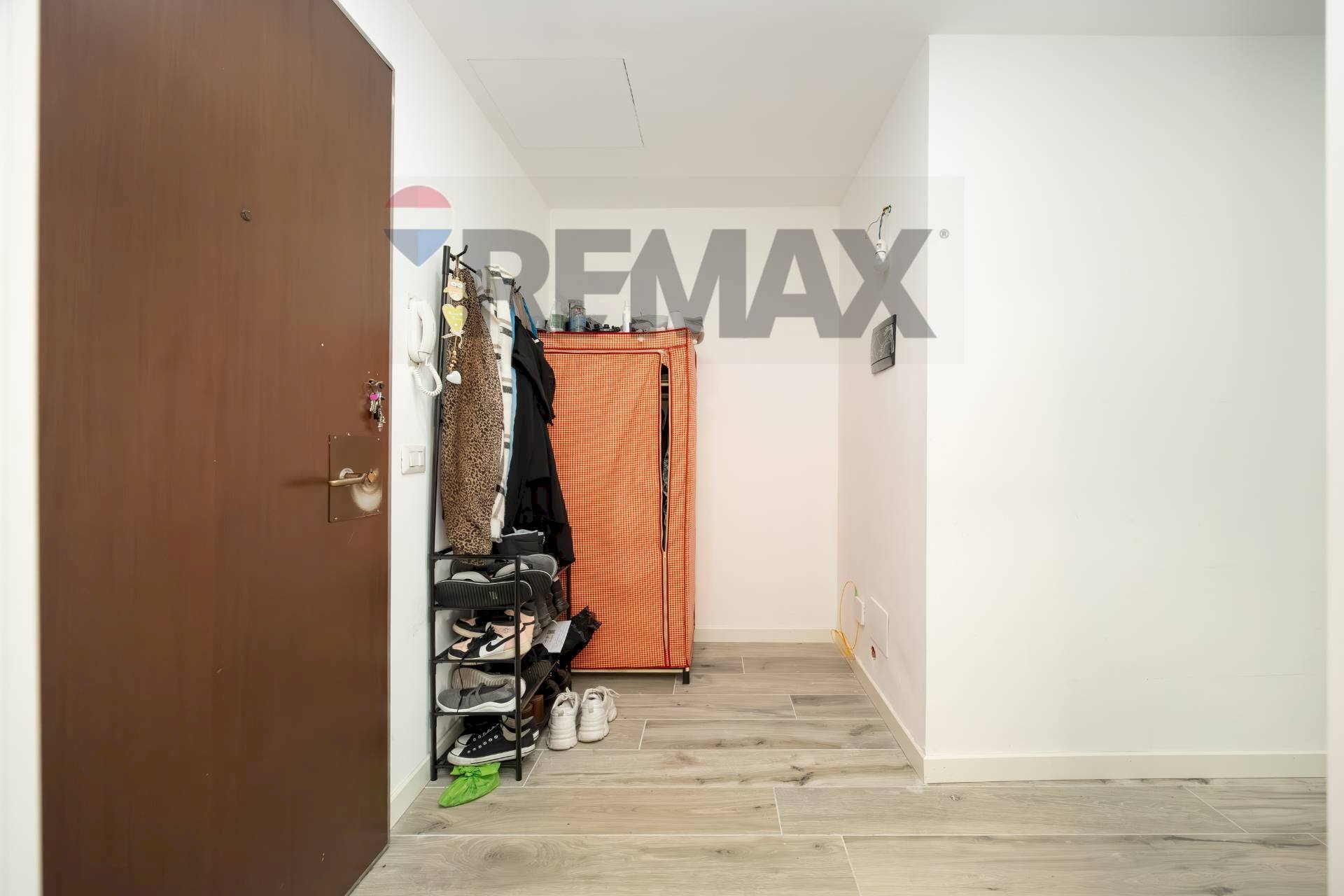 Hall / corridoio - Three-room apartment Via Cimabue
 
1, Pioltello - photo 3