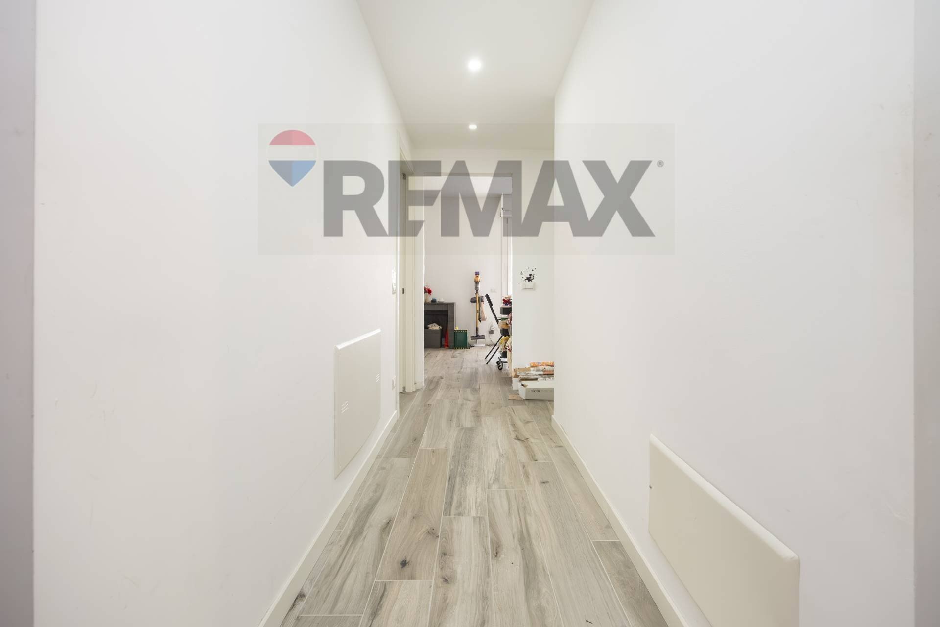 Hall / corridoio - Three-room apartment Via Cimabue
1, Pioltello - photo 3