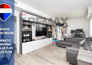 Soggiorno - Three-room apartment Via Cimabue
 
1, Pioltello - photo 1