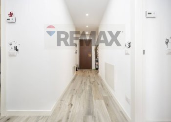 Hall / corridoio - Three-room apartment Via Cimabue
 
1, Pioltello - photo 5