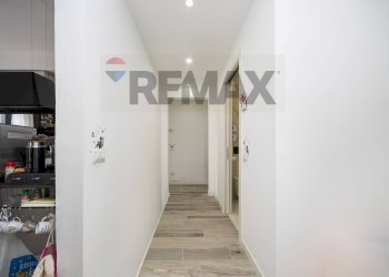 Hall / corridoio - Three-room apartment Via Cimabue
 
1, Pioltello - photo 8