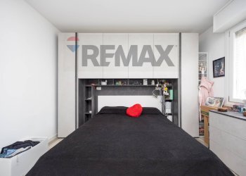 Camera / camera da letto - Three-room apartment Via Cimabue
 
1, Pioltello - photo 17